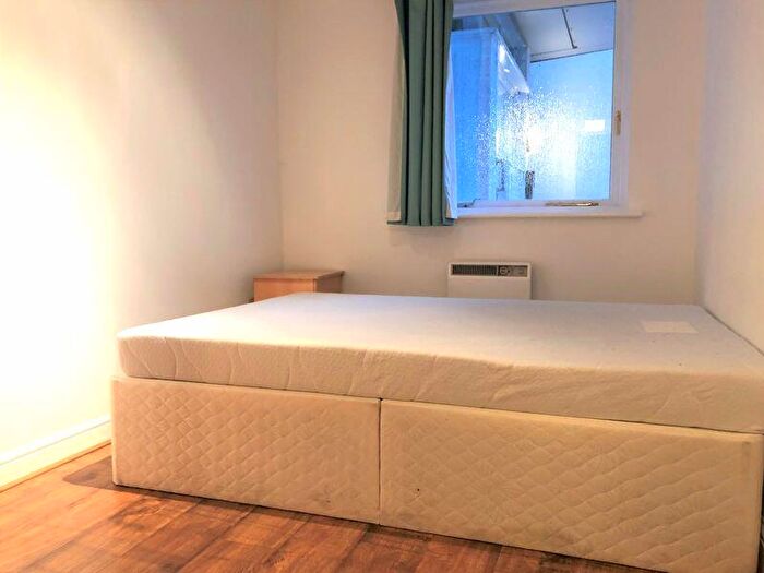 2 Bedroom Apartment To Rent In Felixstowe Court, London, E16