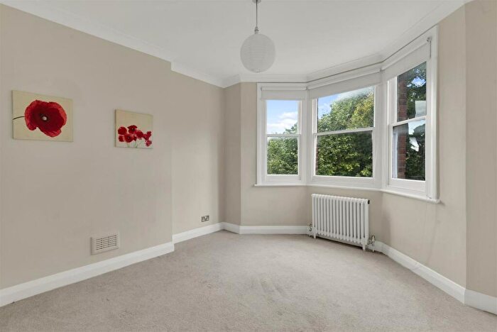 2 Bedroom Flat To Rent In Chambers Lane, London, NW10