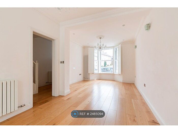 4 Bedroom Terraced House To Rent In Bulwer Street, London, W12