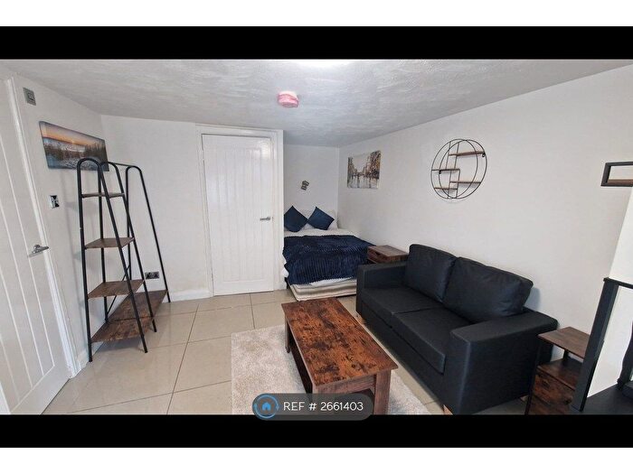 Studio To Rent In Birch Polygon, Manchester, M14