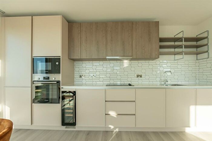 2 Bedroom Apartment To Rent In Astell Road, London, SE3