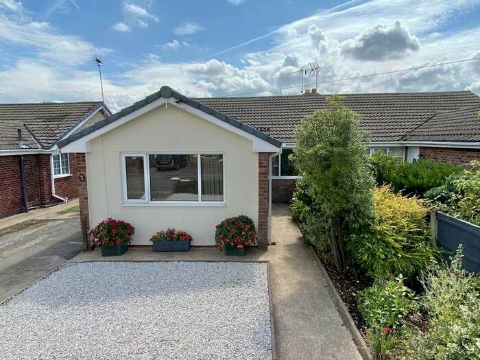 Houses for sale & to rent in NG22 8PZ, Eakring Road, Farnsfield And