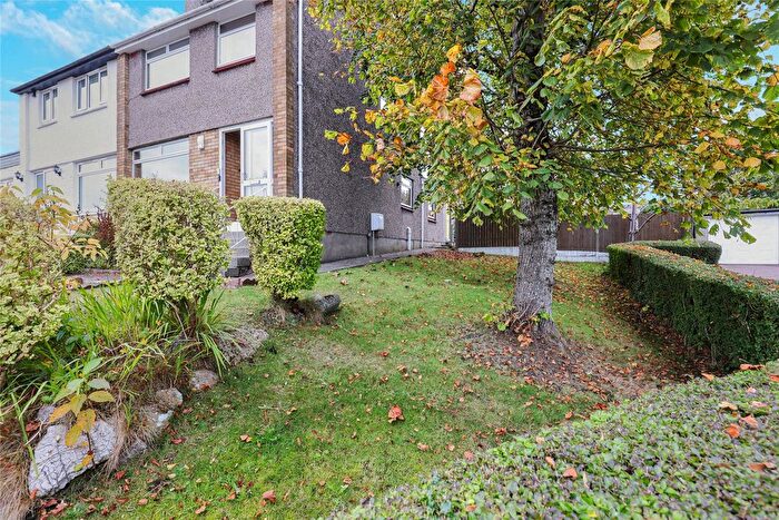 3 Bedroom Semi Detached House For Sale In Fettercairn Gardens, Bishopbriggs, Glasgow, East Dunbartonshire, G64