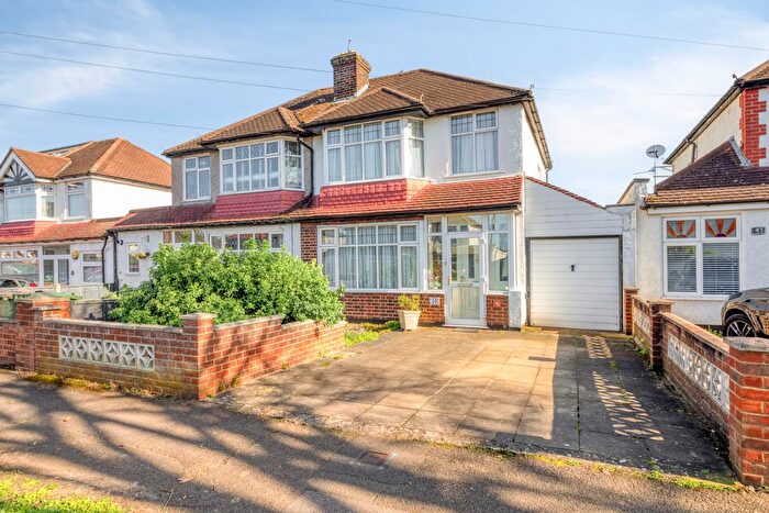 2 Bedroom Semi Detached House For Sale In Brocks Drive, Cheam, Sutton, SM3