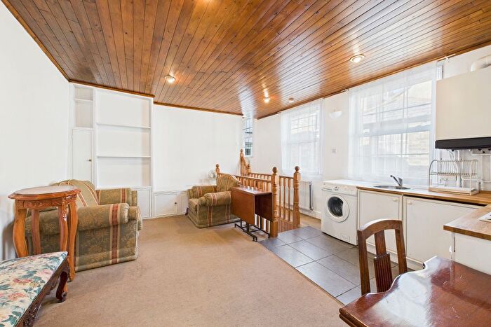 1 Bedroom Flat For Sale In Greencoat Place, Westminster, London, SW1P