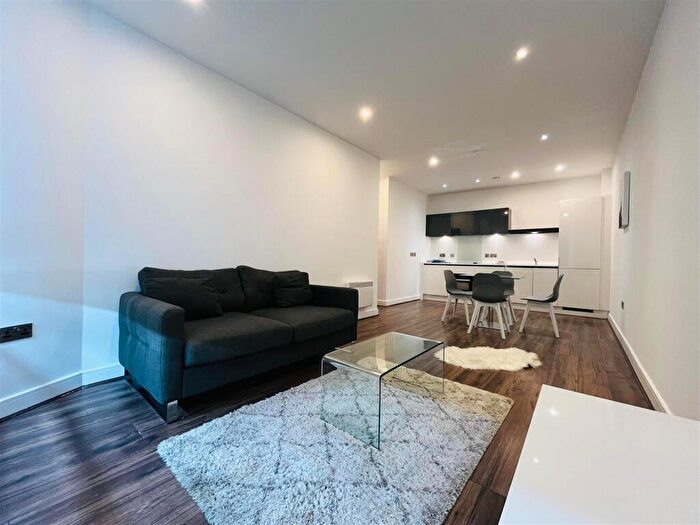 2 Bedroom Apartment To Rent In Kettleworks, Pope Street, Birmingham, B1