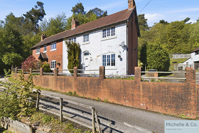 3 Bedroom Semi-Detached House For Sale In Lickey Road, Cofton Hackett, B45