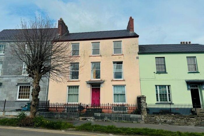2 Bedroom Flat To Rent In Picton Terrace, Carmarthen, SA31