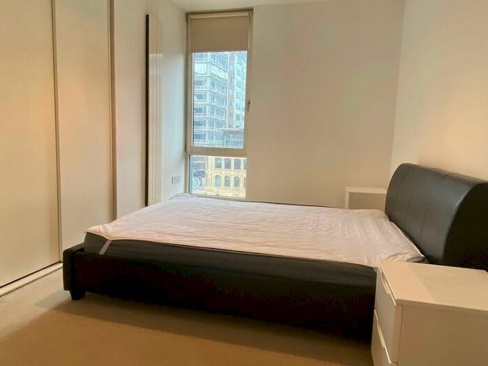 2 Bedroom Apartment To Rent In Leftbank, Spinningfields, M3