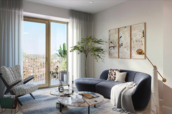 1 Bedroom Apartment To Rent In Seagull Lane, Botanist House, E16