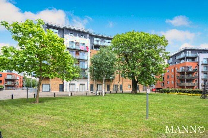 2 Bedroom Flat To Rent In Kingswood Court, London, SE13