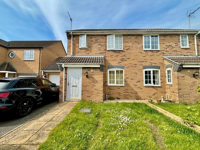 3 Bedroom House To Rent In Maple Drive, Stilton, Peterborough, PE7