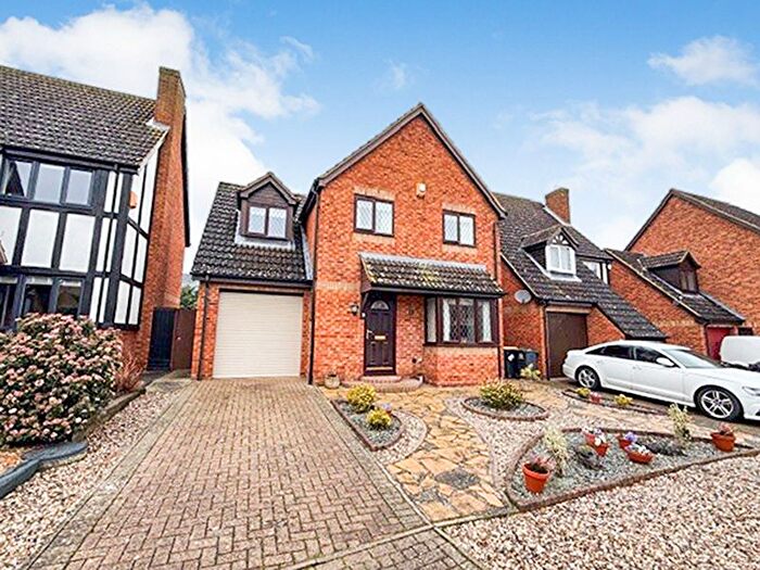 3 Bedroom Detached House For Sale In Studley Road, Wootton, MK43