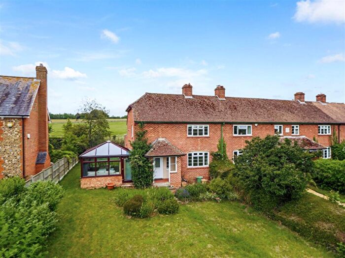 3 Bedroom House For Sale In Whitchurch, RG28