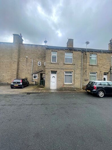 2 Bedroom Terraced House To Rent In York Street, Bradford, BD13