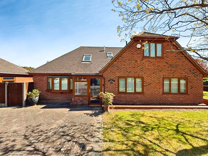 4 Bedroom Bungalow For Sale In Balmoral Road, Kingsdown, Deal, Kent, CT14
