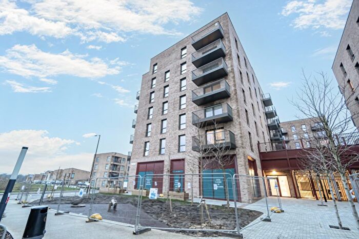 2 Bedroom Flat To Rent In Donovan Way, Harrow, HA1