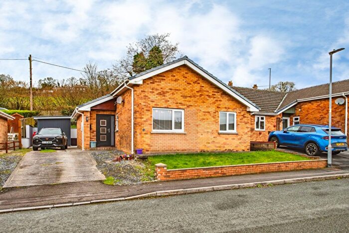 2 Bedroom Bungalow For Sale In Bron Y Glyn Estate, Bronwydd Arms, Carmarthen, Carmarthenshire, SA33