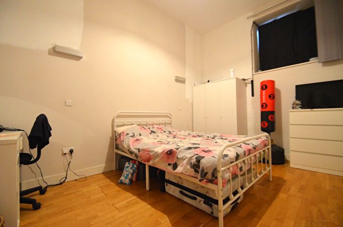 1 Bedroom Flat To Rent In Staines Road West, Sunbury-On-Thames, TW16