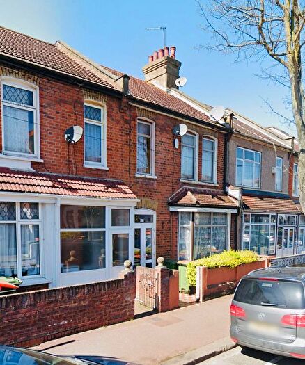 4 Bedroom Terraced House To Rent In Northfield Road, East Ham, London, E6