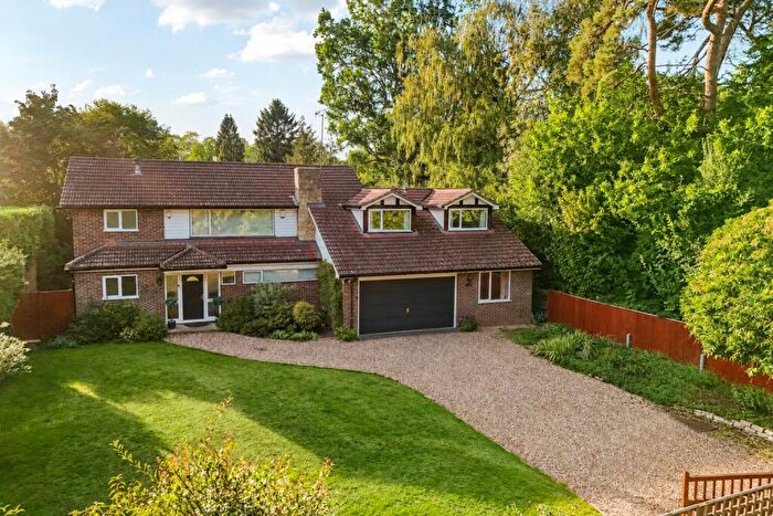 4 Bedroom Detached House For Sale In Bolney Road, Lower Shiplake, Henley-on-Thames, Oxfordshire, RG9