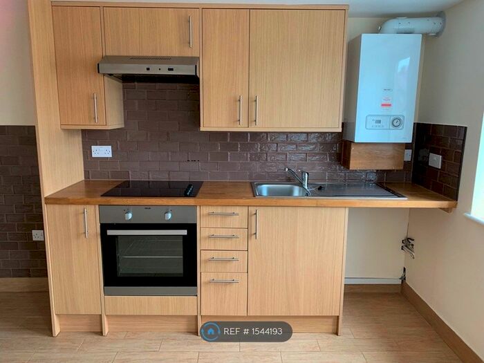 1 Bedroom Flat To Rent In The Arcade Earls Court Road, Amesbury, Salisbury, SP4