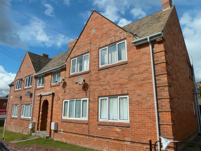 2 Bedroom Flat To Rent In Eastville, Yeovil, BA21