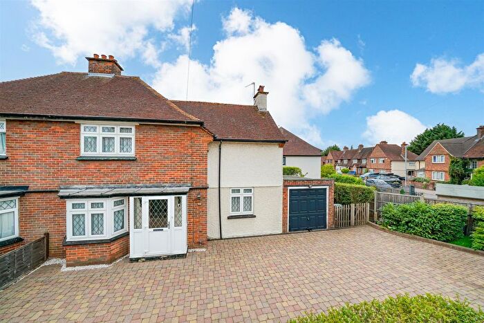 3 Bedroom Semi-detached House For Sale In Watford Road, Croxley Green, Rickmansworth, WD3