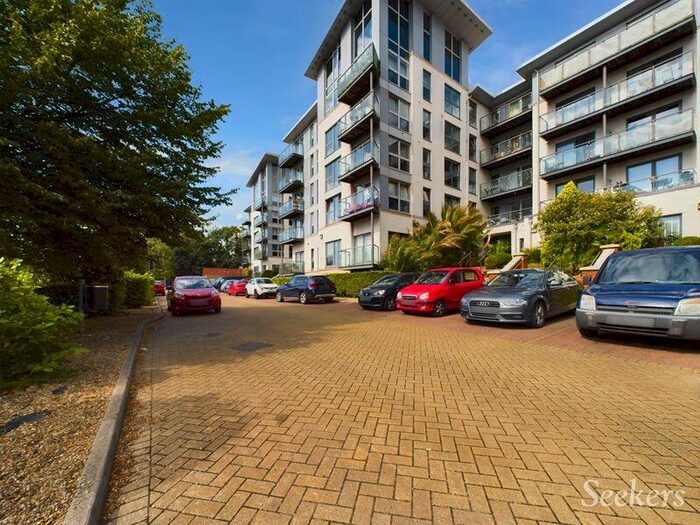 2 Bedroom Flat To Rent In Mckenzie Court, Maidstone, Kent, ME14