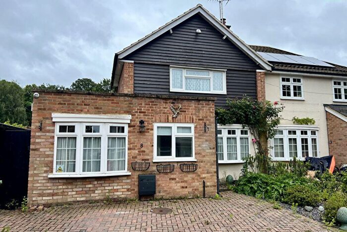 3 Bedroom Semi-Detached House For Sale In Lyfield, Oxshott, KT22