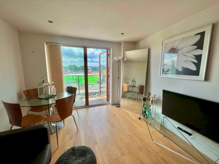 2 Bedroom Flat To Rent In Clarence House, The Boulevard, Leeds, LS10