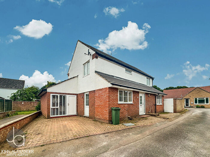 5 Bedroom Detached House For Sale In Meadow Grass Close, Stanway, Colchester, CO3