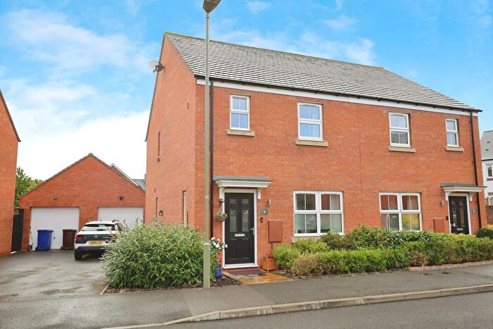 3 Bedroom Semi-Detached House For Sale In Greville Road, Banbury, Oxfordshire, OX16