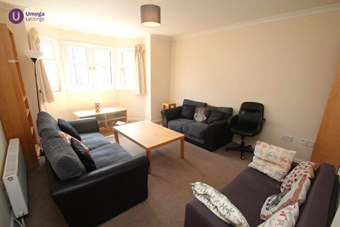 3 Bedroom Apartment To Rent In Duff Street, Dalry, Edinburgh, EH11