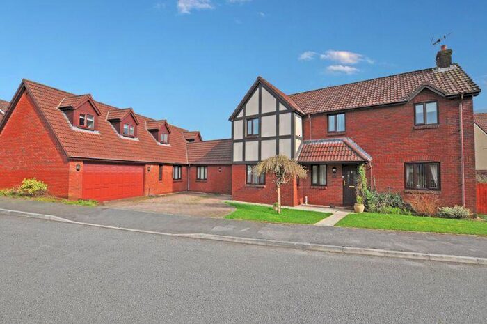 6 Bedroom Detached House For Sale In Exclusive Family House, Bala Drive, Rogerstone, NP10