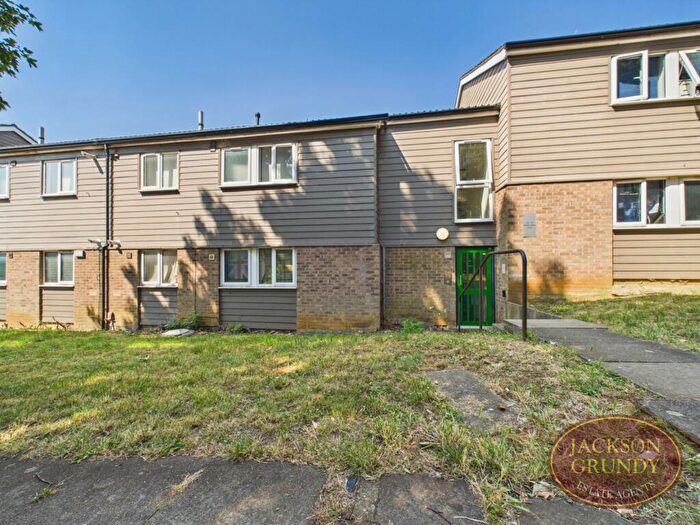2 Bedroom Apartment To Rent In South Holme Court, Thorplands, NN3
