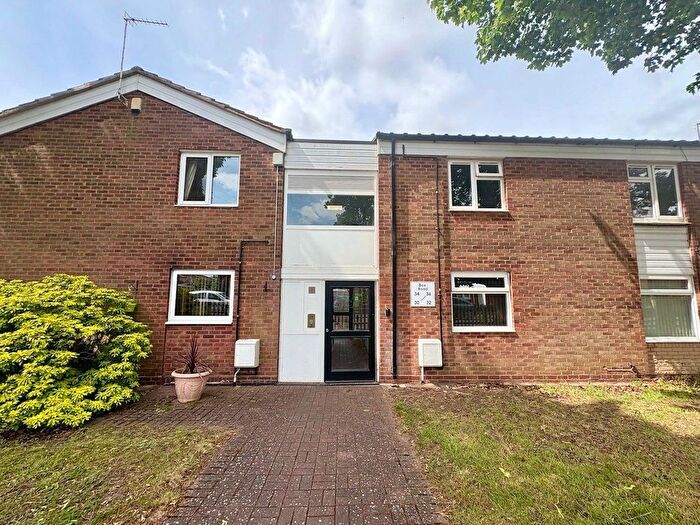 2 Bedroom Flat For Sale In Box Road, Birmingham, West Midlands, B37