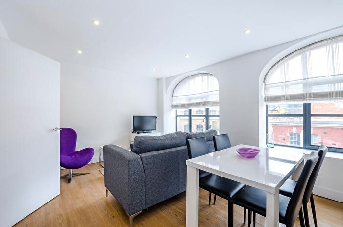 2 Bedroom Apartment To Rent In Flat, Godolus House, Commercial Street, London, E1
