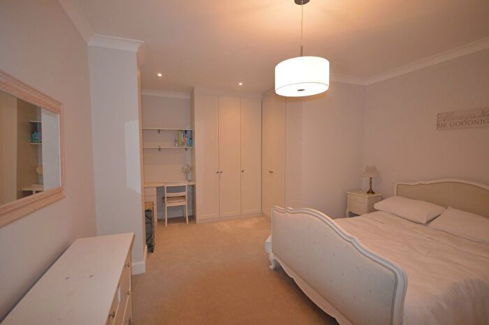 3 Bedroom Flat To Rent In De Havilland Drive, Hazlemere, HP15