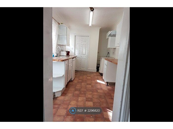 3 Bedroom Terraced House To Rent In Ferndale Road, Gillingham, ME7