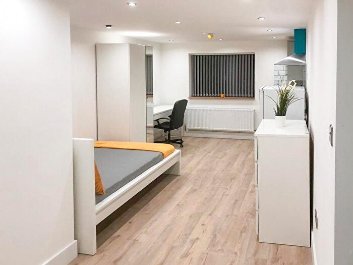 Studio To Rent In Far Gosford Street, City Centre, Coventry, CV1