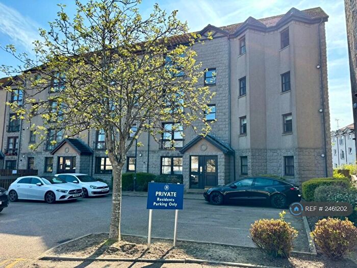 2 Bedroom Flat To Rent In Roslin Place, Aberdeen, AB24