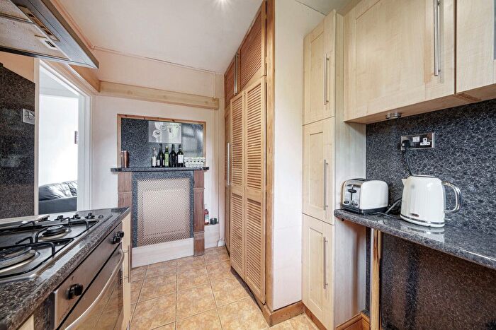 2 Bedroom Flat For Sale In Holderness House, Champion Hill, Camberwell, SE5
