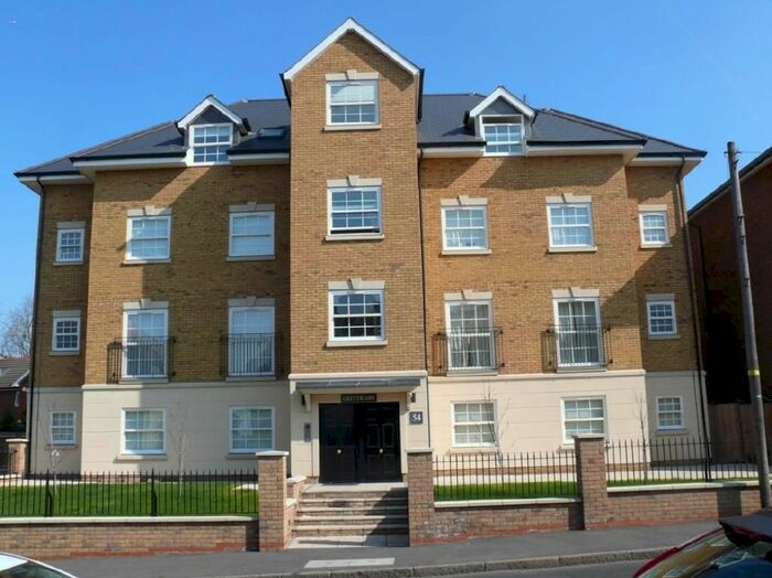 2 Bedroom Flat To Rent In Butts Green Road, Hornchurch, RM11