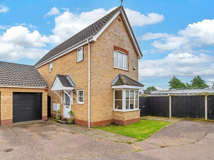 3 Bedroom Detached House For Sale In Cranes Meadow, Harleston, IP20