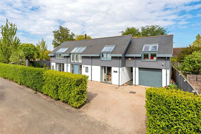 5 Bedroom Detached House For Sale In London Road, Harston, Cambridgeshire, CB22