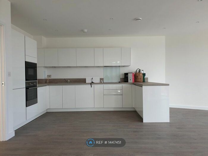 2 Bedroom Flat To Rent In Limehouse Wharf, Rochester, ME1