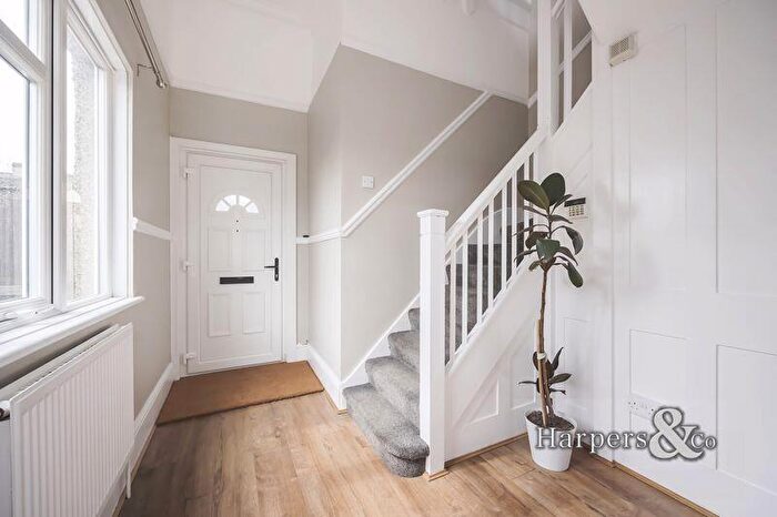4 Bedroom Flat To Rent In Brampton Road, Bexleyheath, DA7