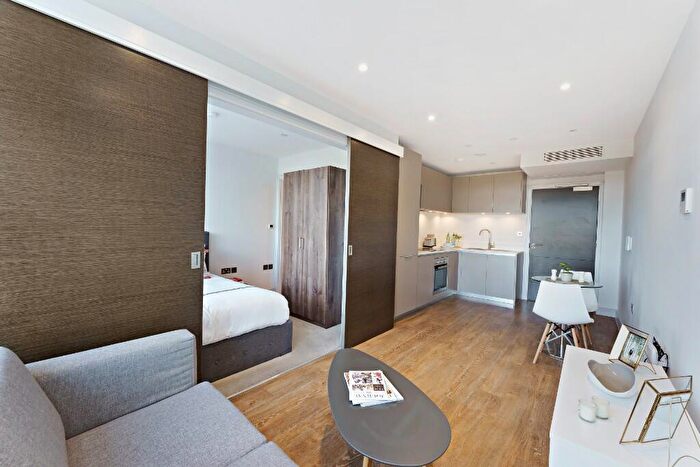 1 Bedroom Flat To Rent In Ewell Road, Surbiton, Surrey, KT6