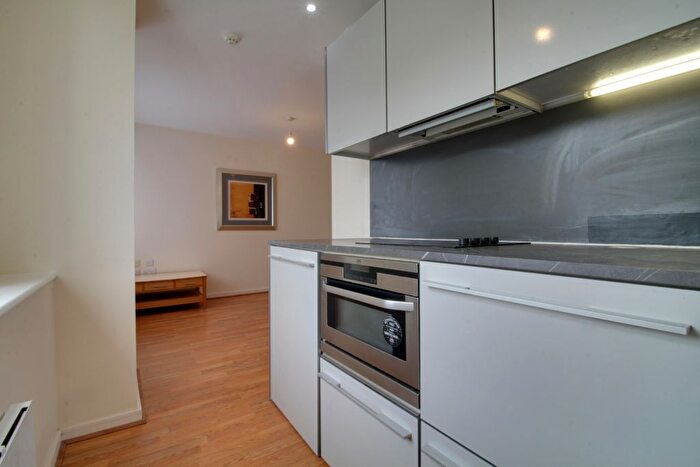 2 Bedroom Flat To Rent In Brindley House, Newhall Street, Birmingham City Centre, B3